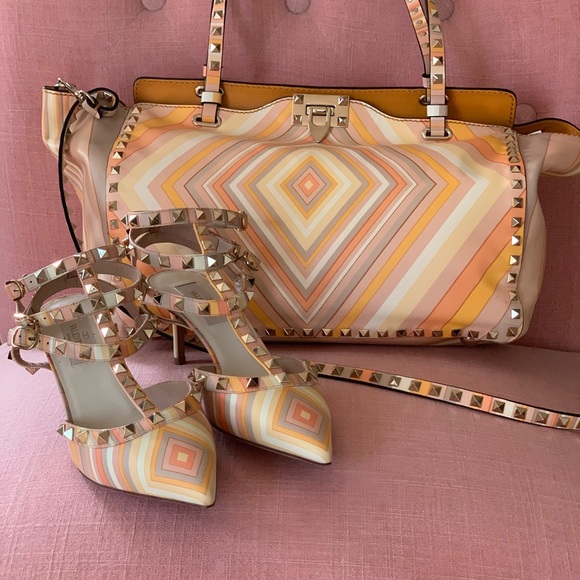 🔥🔥Brand New w/Tags Valentino Navajo Rockstuds - Picture 8 of 8